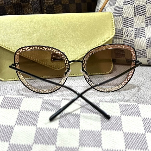 Dolce & Gabbana Women’s DG2226 Sunglasses - Picture 5 of 11